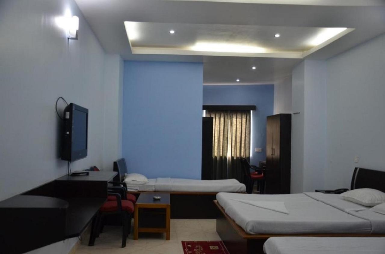 Hotel Barbareek Shillong Kültér fotó