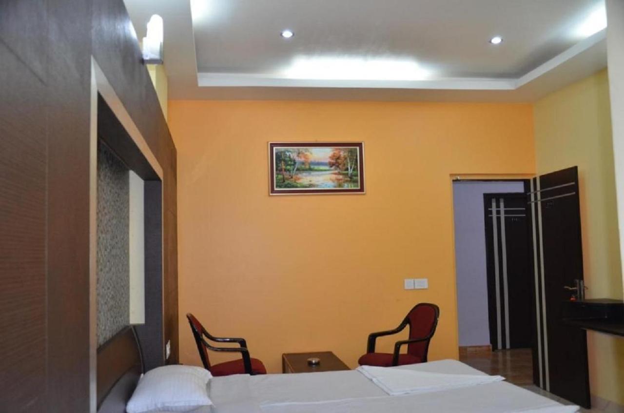 Hotel Barbareek Shillong Kültér fotó