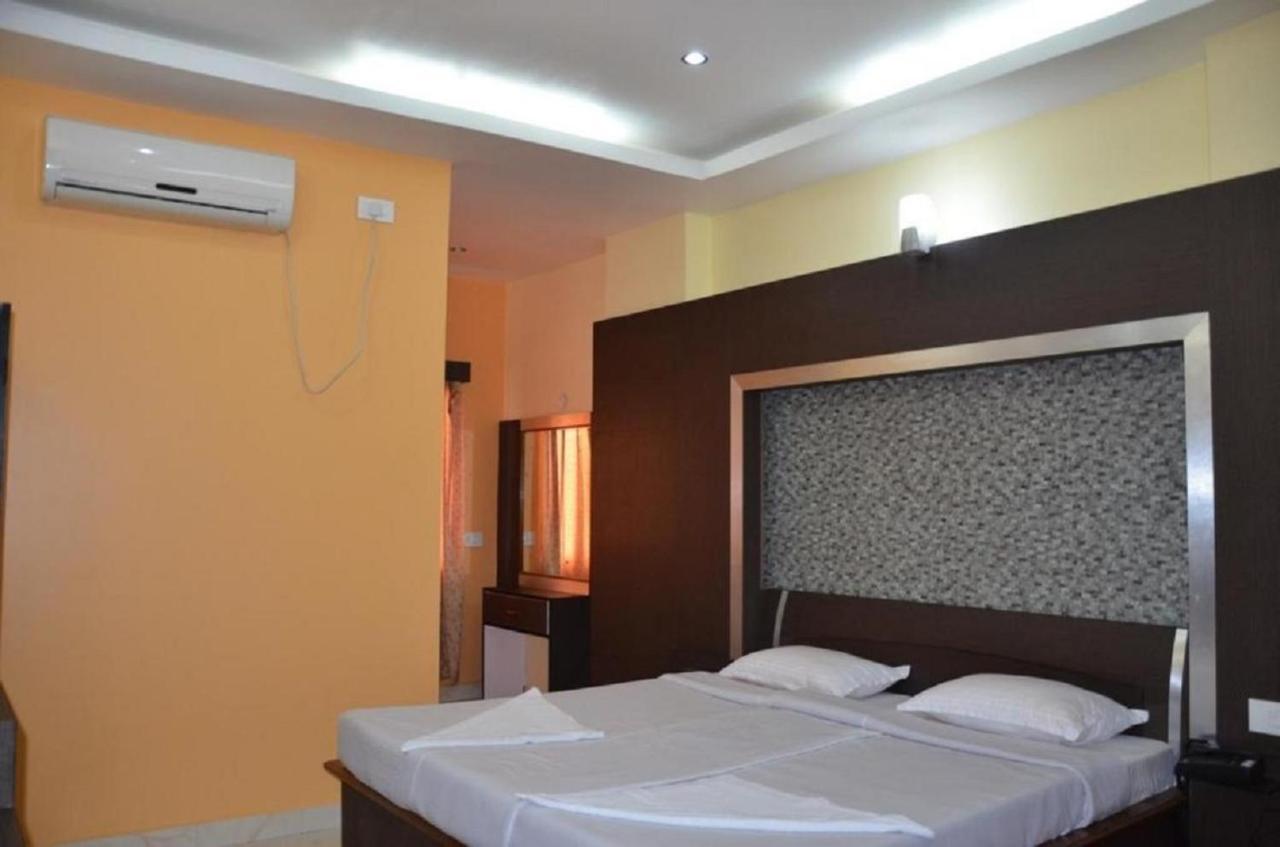 Hotel Barbareek Shillong Kültér fotó