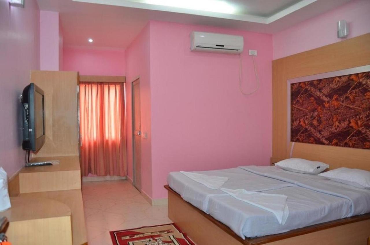 Hotel Barbareek Shillong Kültér fotó