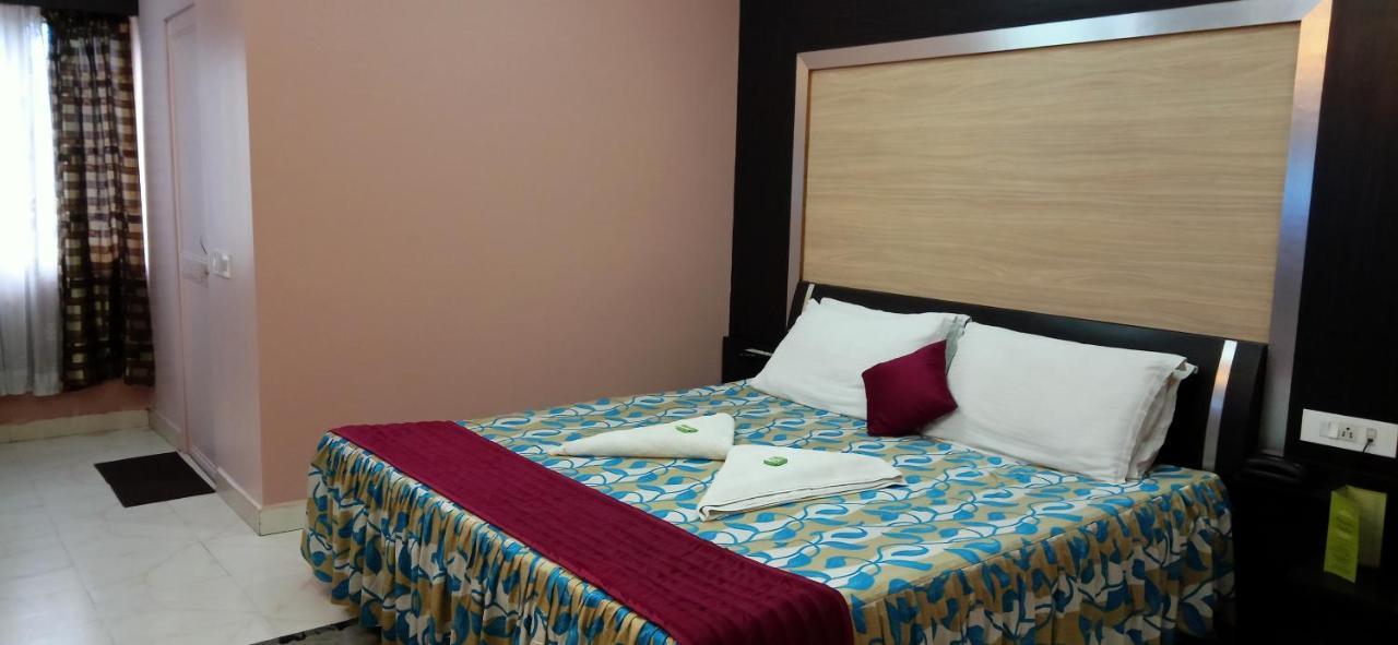 Hotel Barbareek Shillong Kültér fotó