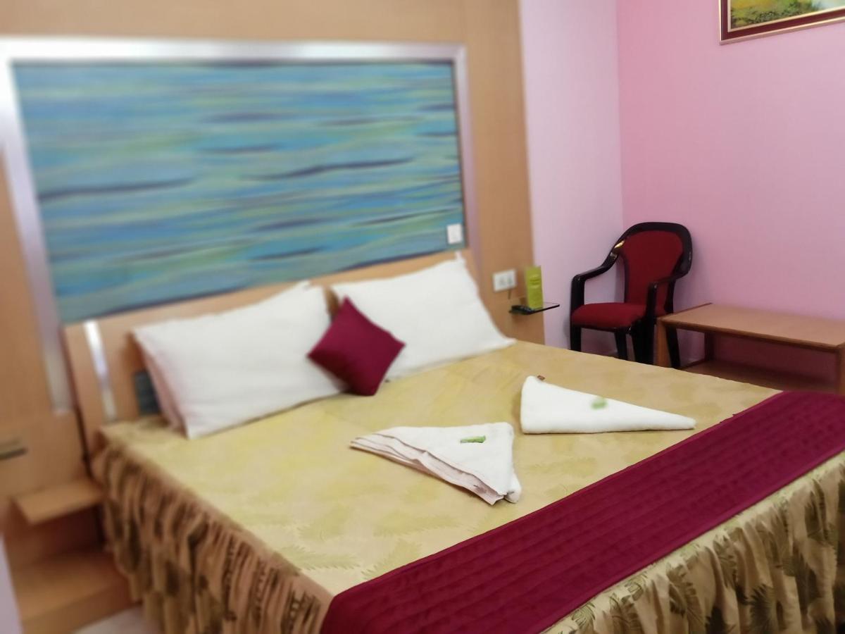 Hotel Barbareek Shillong Kültér fotó