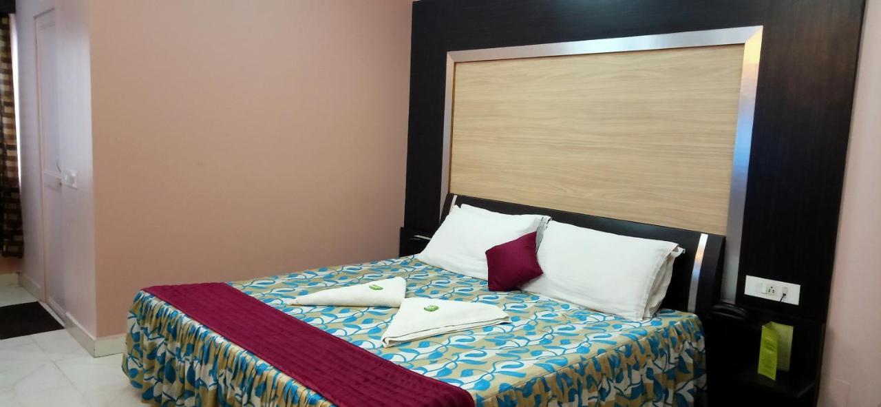 Hotel Barbareek Shillong Kültér fotó