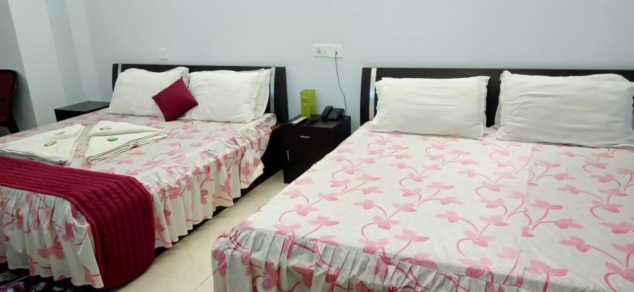 Hotel Barbareek Shillong Kültér fotó