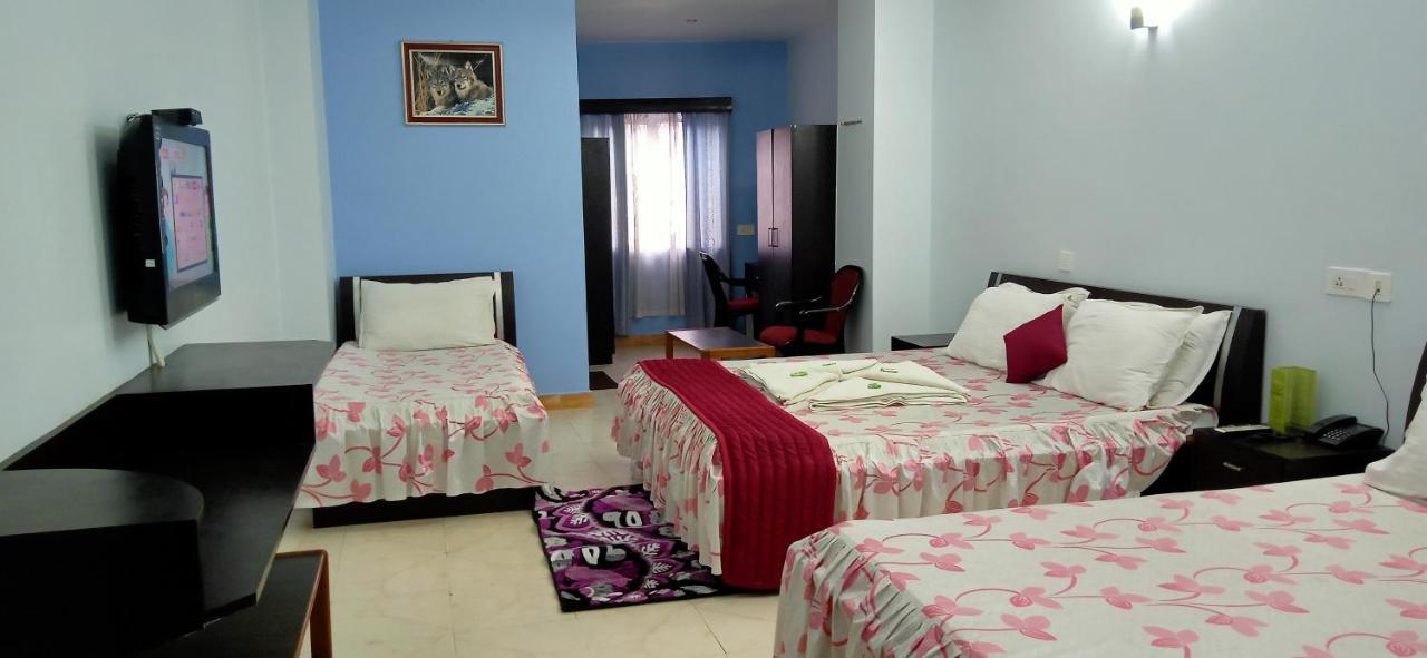 Hotel Barbareek Shillong Kültér fotó