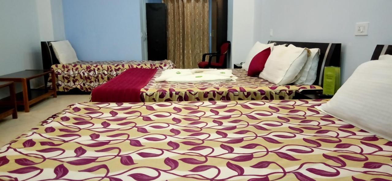 Hotel Barbareek Shillong Kültér fotó
