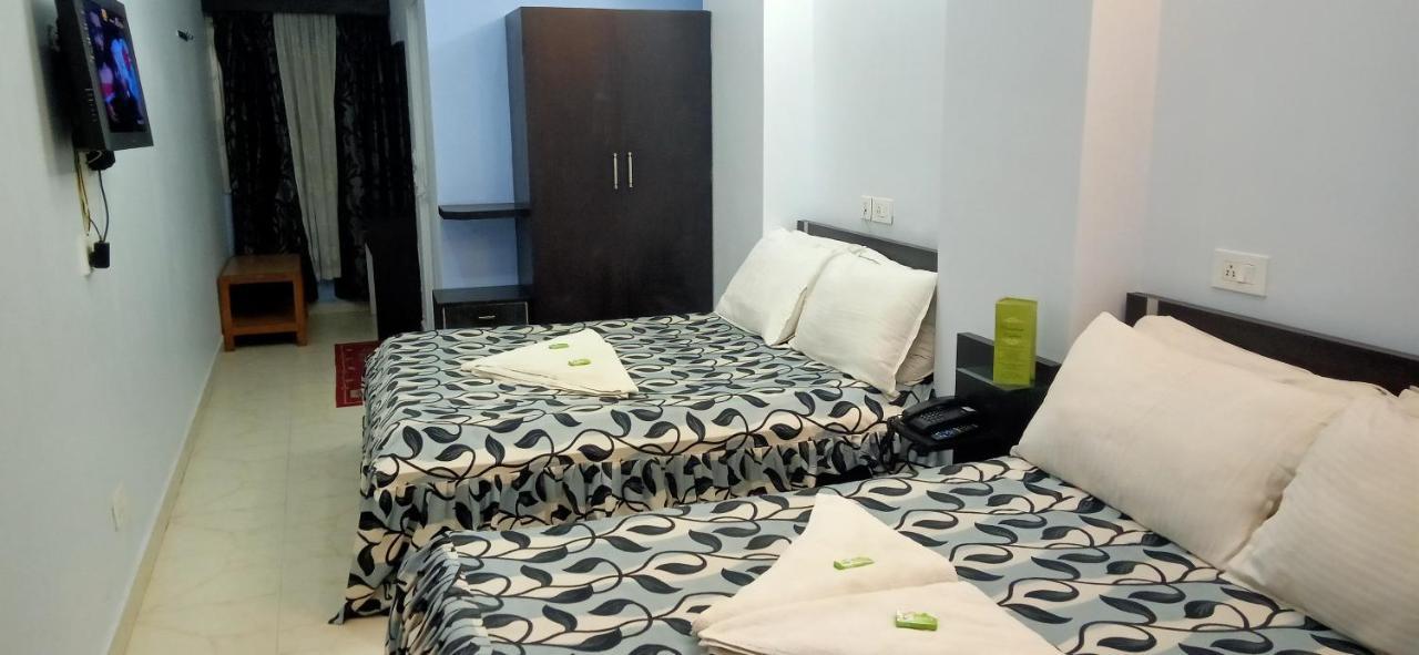 Hotel Barbareek Shillong Kültér fotó